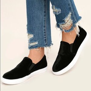 Steve Madden velvet black slip ons